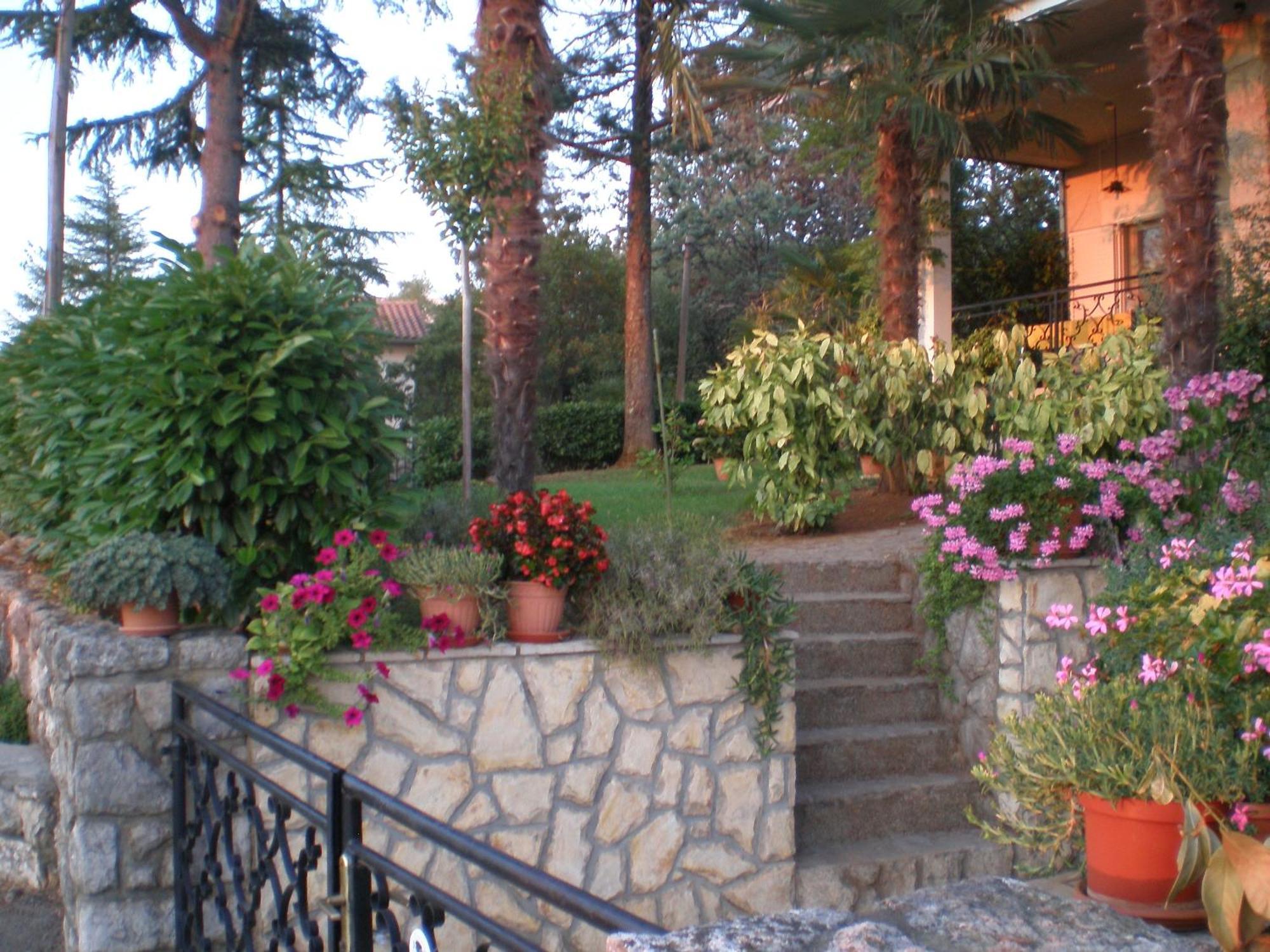Apartments Villa Elizabet Malinska Exterior photo